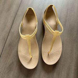 Crocs Sexi Thong Strap Iconic Women's Size 11 Tan just not my size I needed a 10